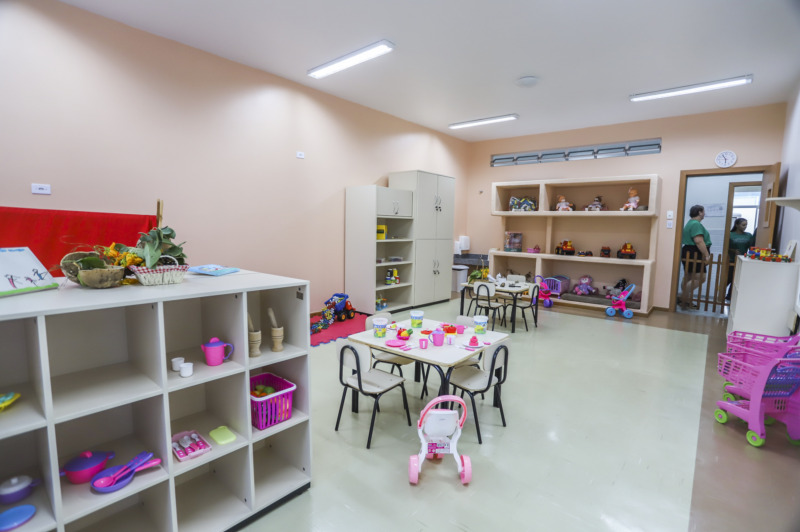 Educação cria comissão para rever valores pagos às escolas terceirizadas