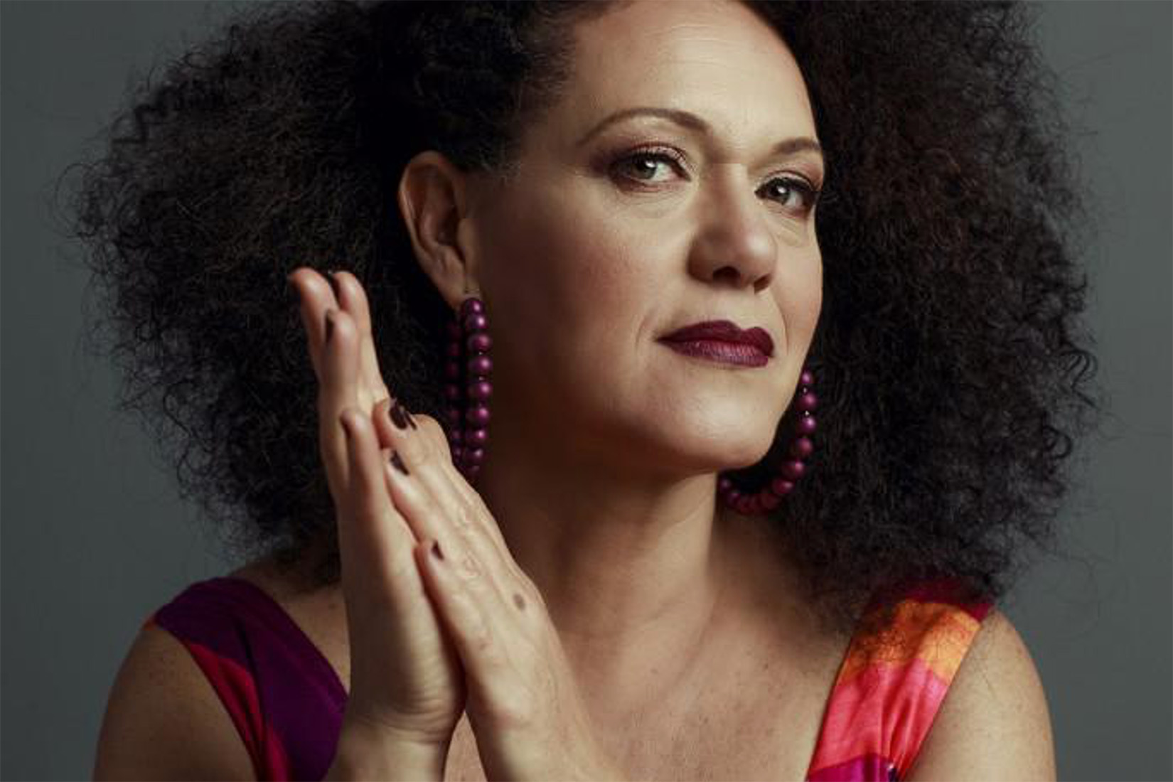 Cantora Ceumar faz show na Caixa Cultural para celebrar 35 anos de carreira