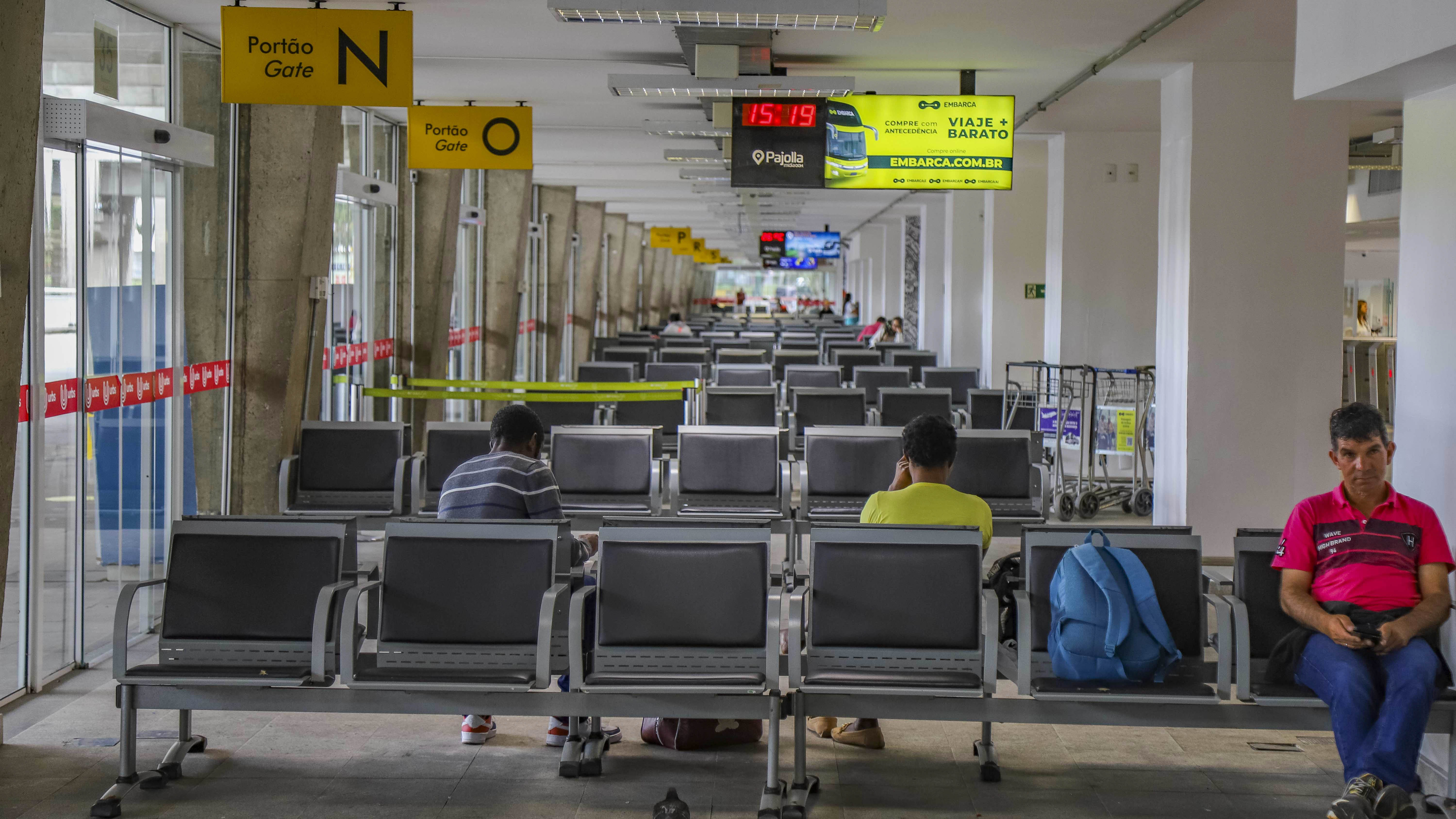 Passageira denuncia empresa de ônibus por irregularidades em  viagem de Curitiba para Brasília