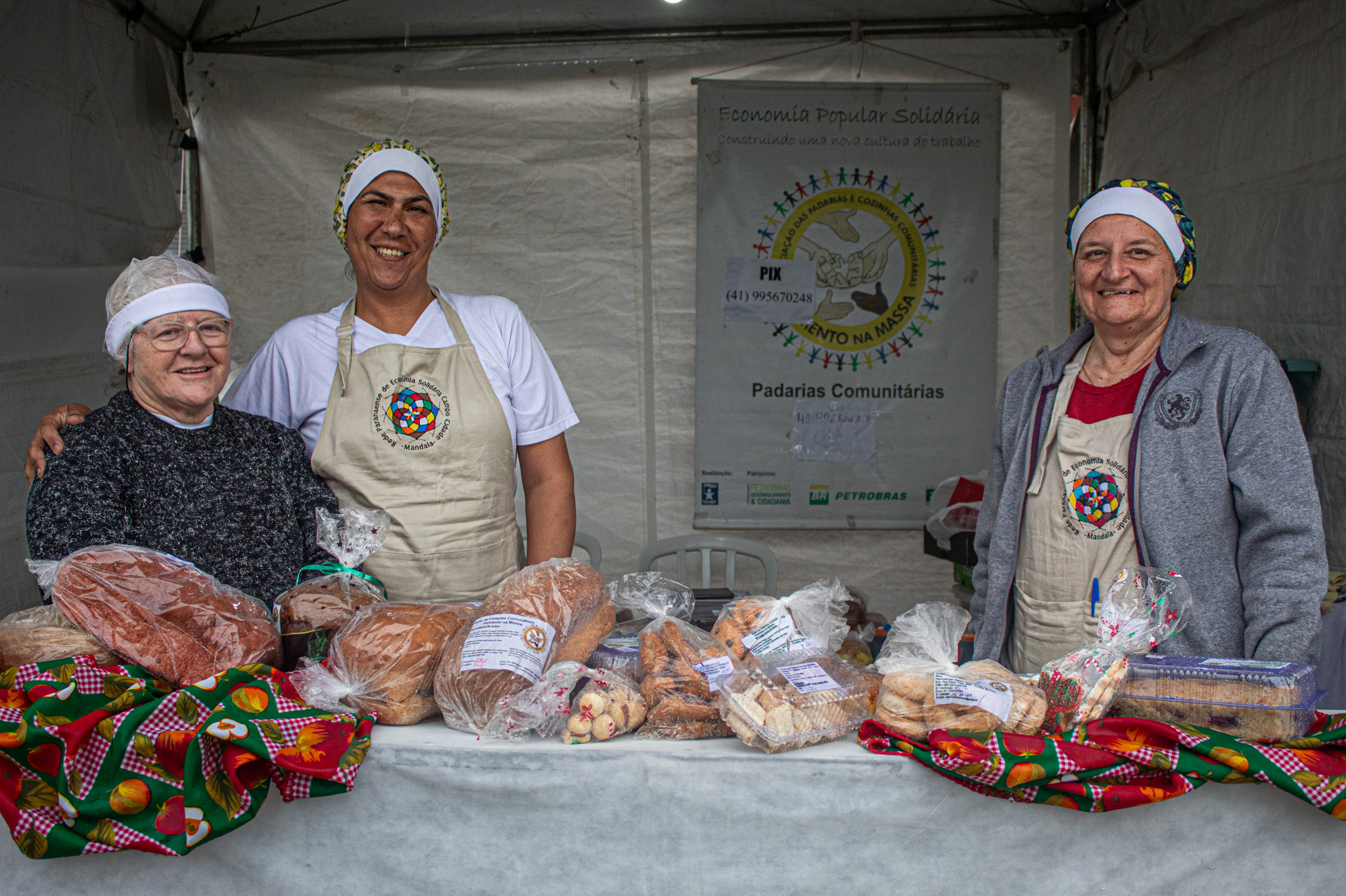 Jornada de Agroecologia começa com marcha pelo Centro Cívico