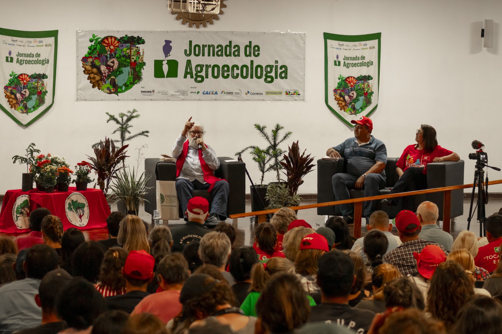 Apesar da chuva, 7 mil visitantes passaram pela Jornada de Agroecologia