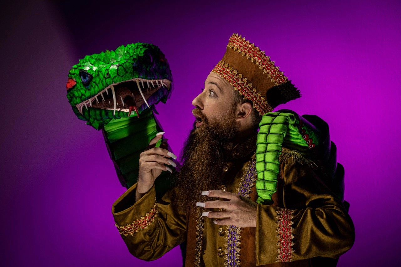Vigor Mortis vai às ruas com "O Circo de Curiosidades do Dr. Lao"