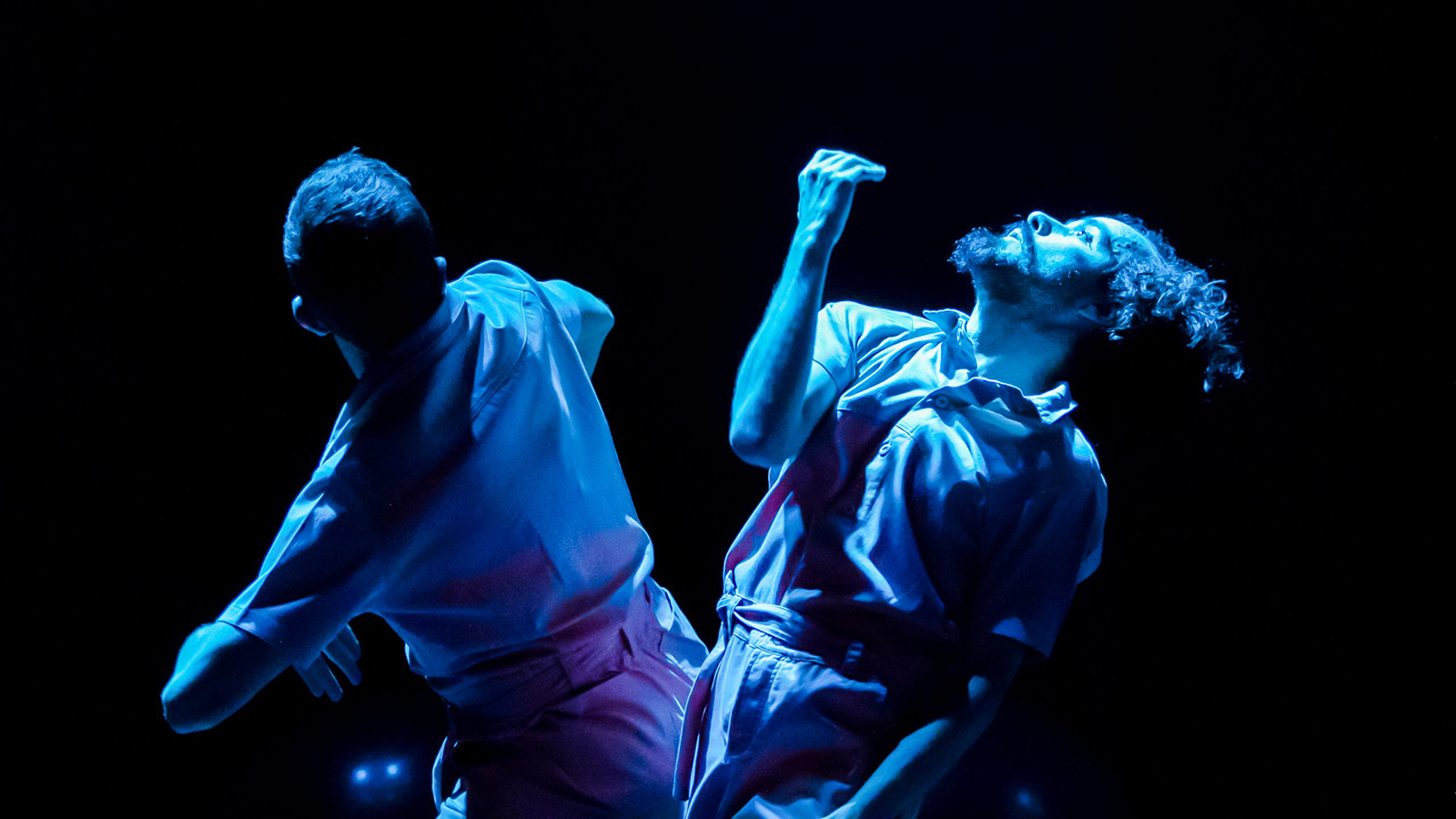 Ateliê do Gesto apresenta "Dança Boba" no Teatro do Sesc da Esquina