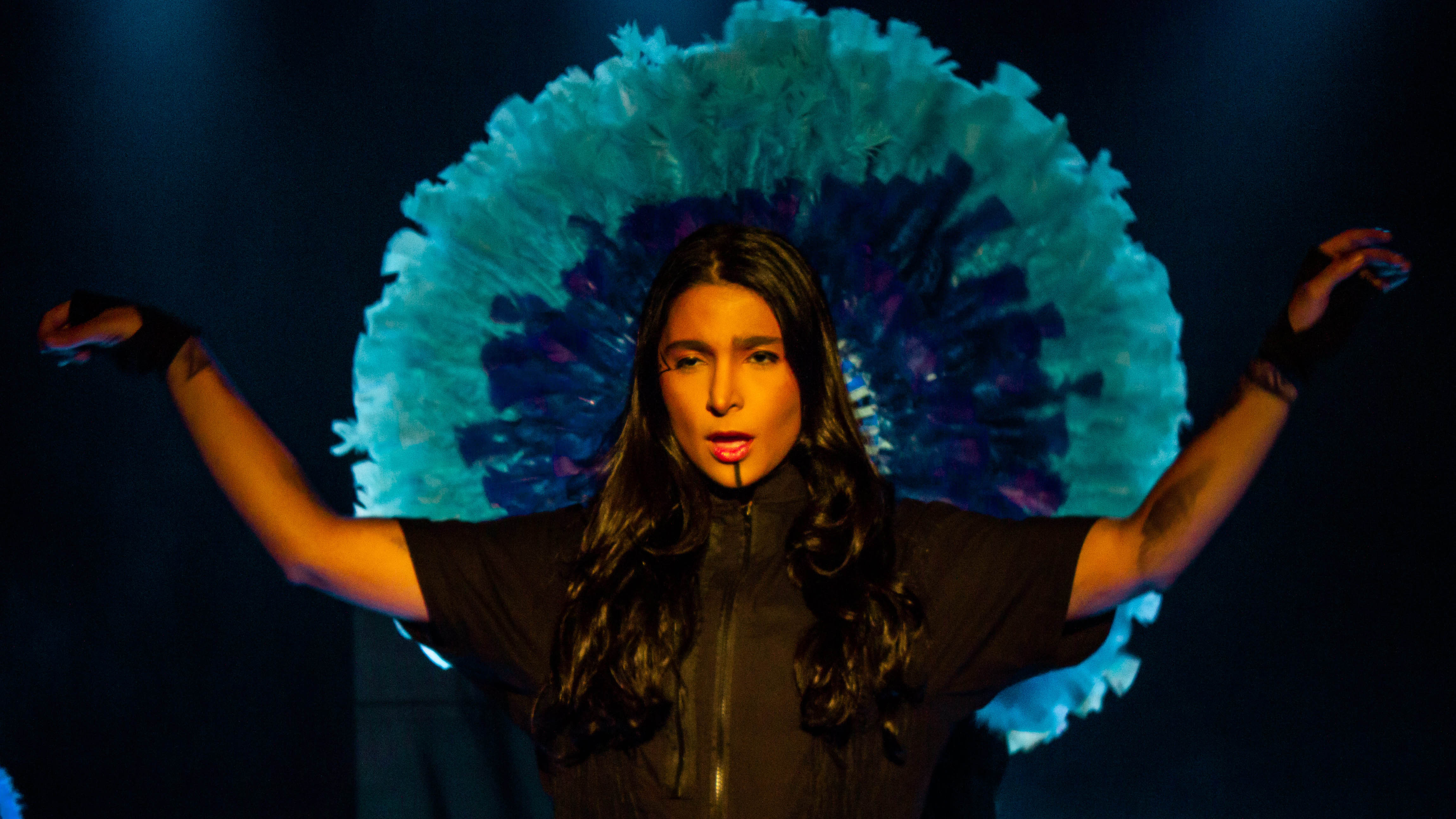 "Karaíba": a sobrevivência indígena no palco do Festival de Curitiba