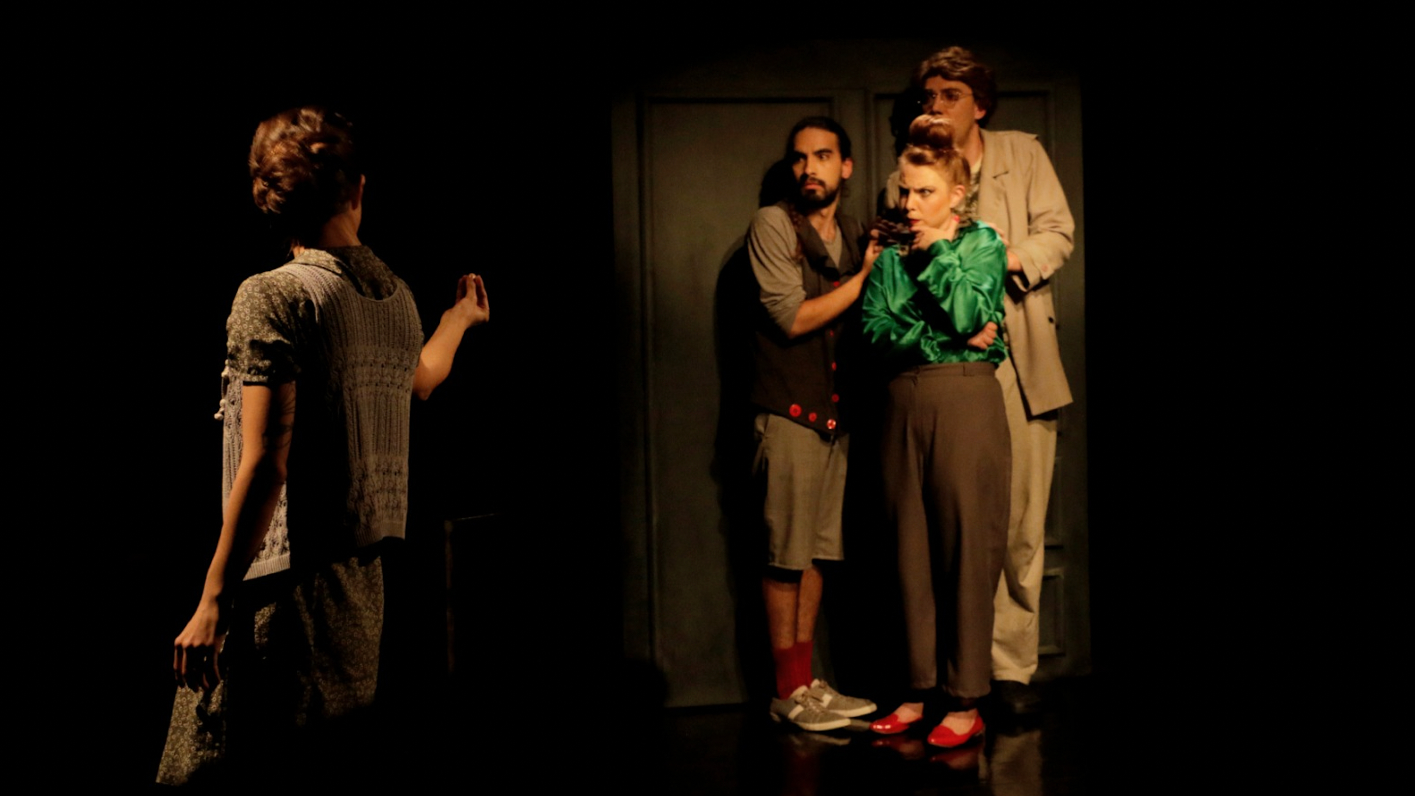 "Relatório PopCorn" em cartaz no Teatro Cleon Jacques
