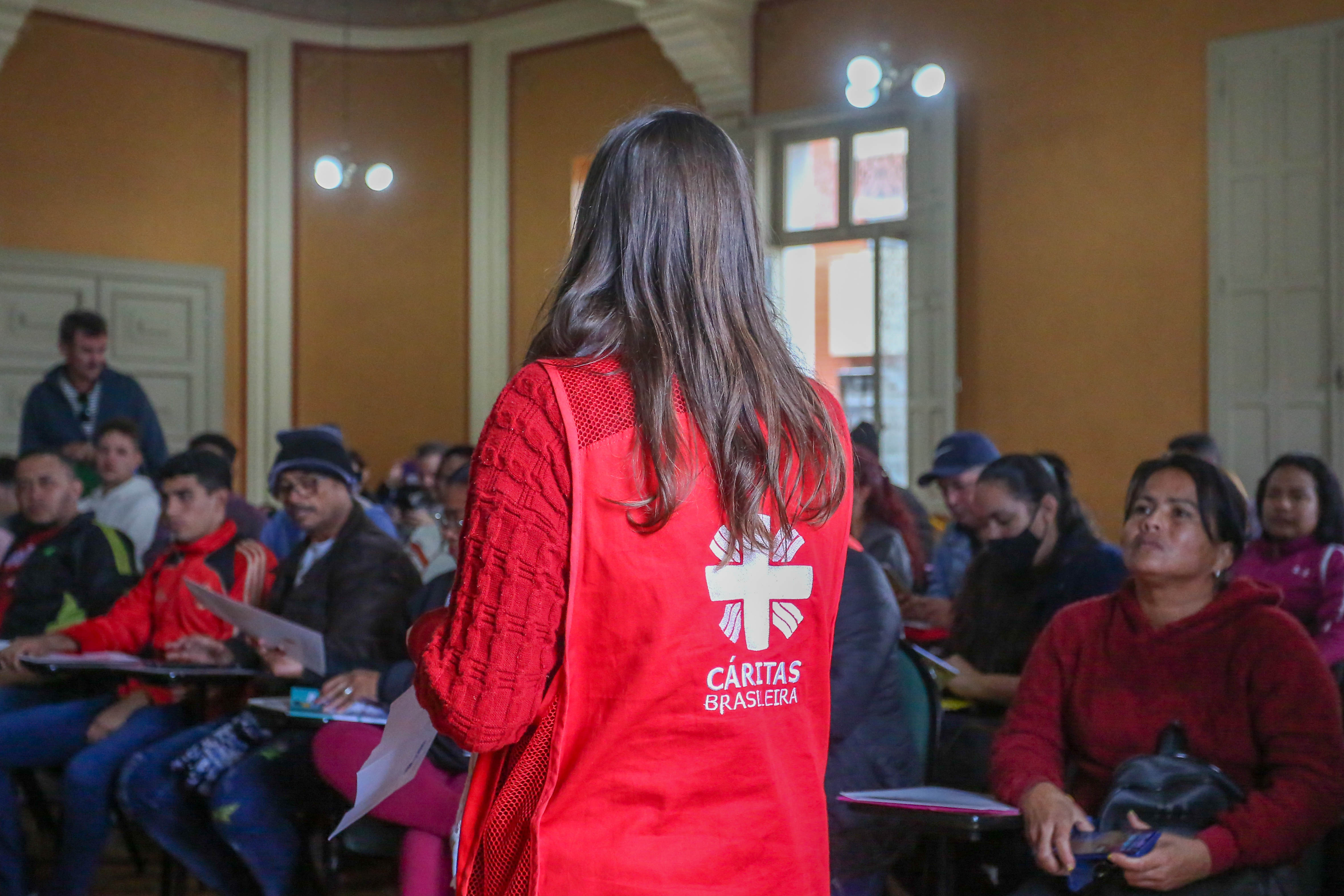 Arquidiocese e Cáritas voltam a atender migrantes e refugiados em Curitiba