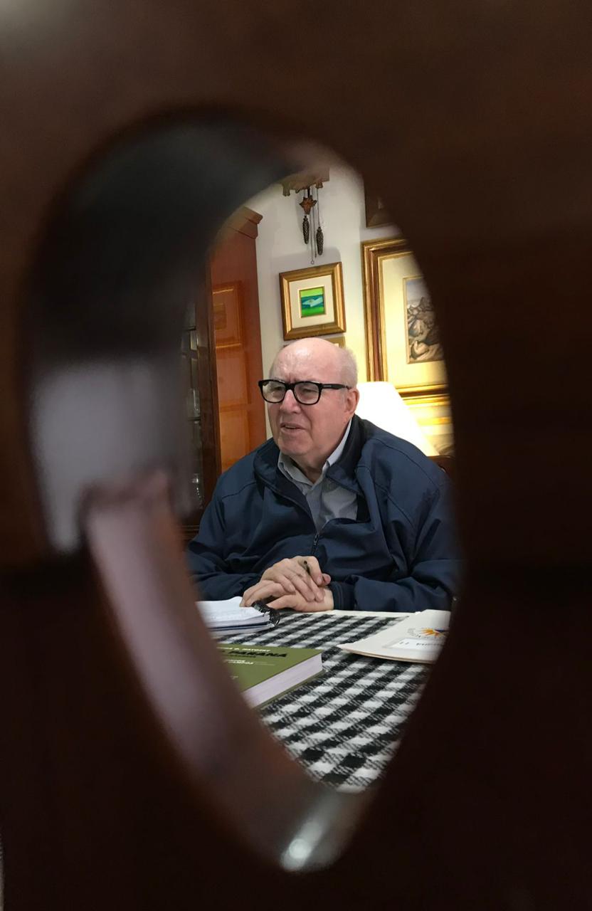 "Professor", Aroldo Murá marcou o jornalismo de Curitiba
