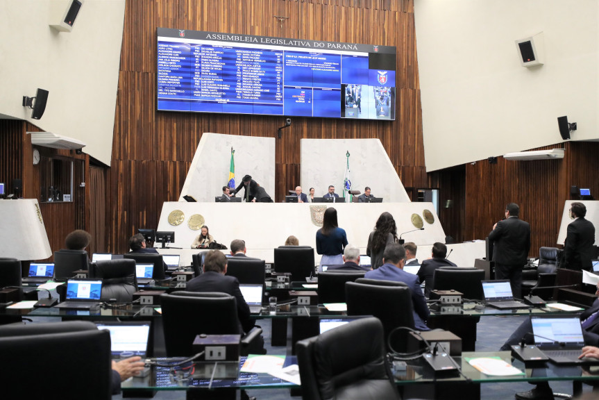 Assembleia Legislativa do Paraná deve lançar concurso público com 200 vagas