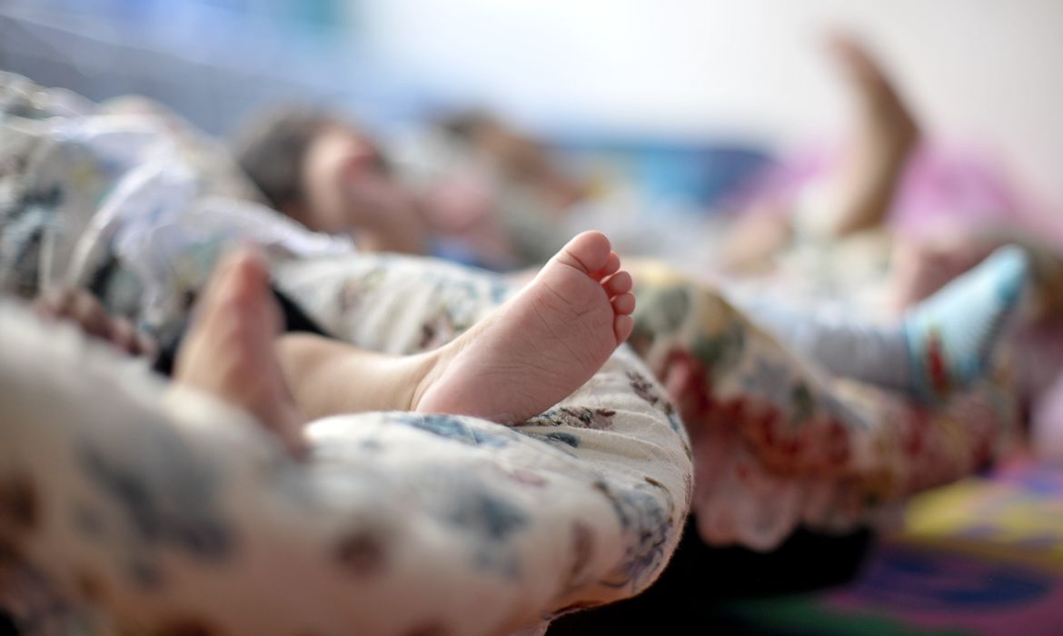 Conselheiros reclamam de demora para acolhimento de bebês em Curitiba