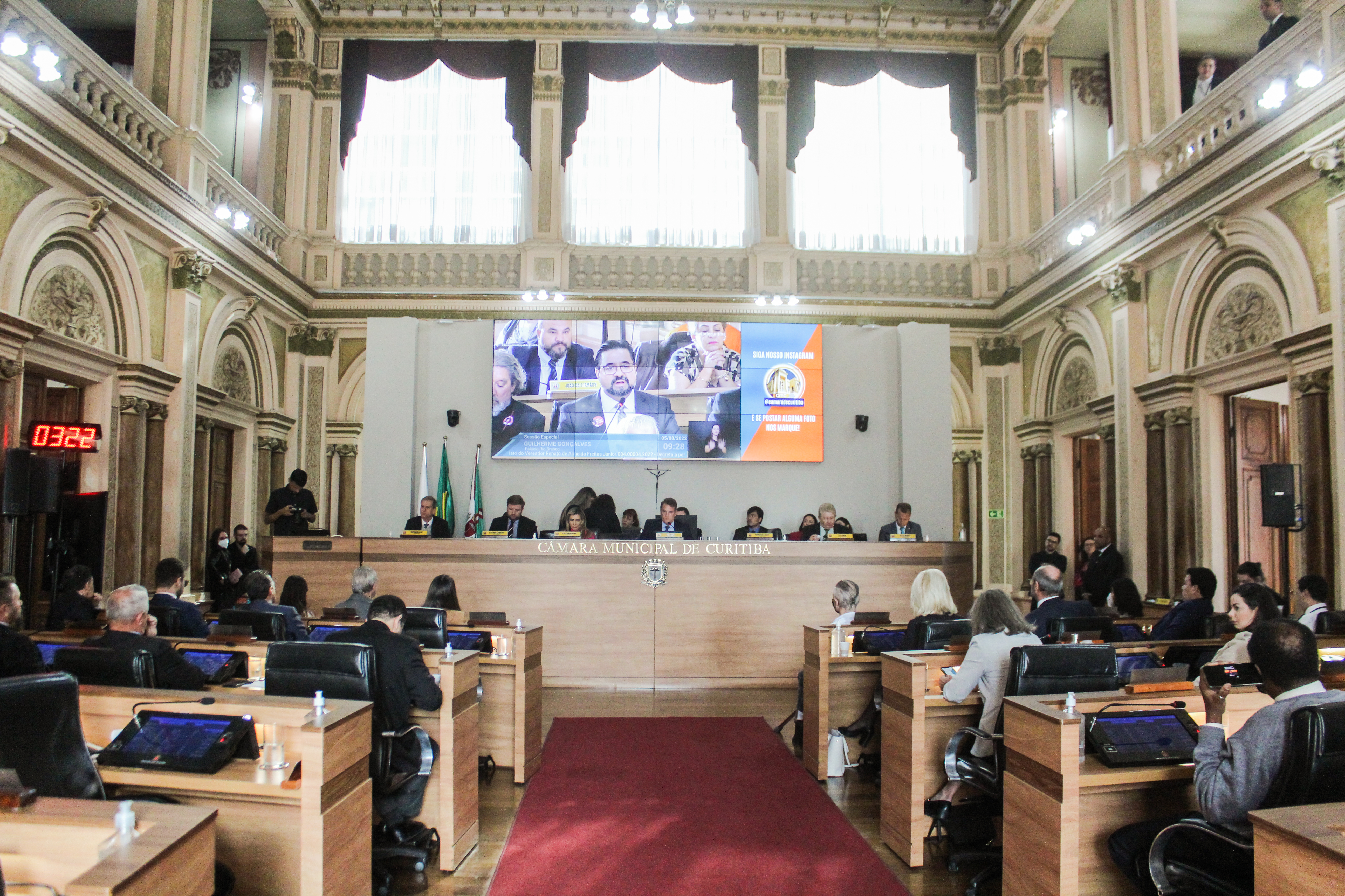 Vereadores apresentam projeto para incluir cotas para travestis e trans em concursos públicos