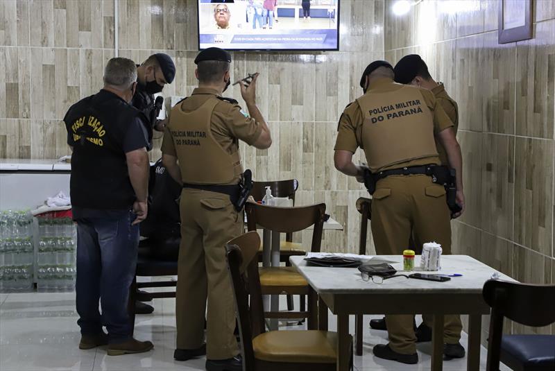 Câmara analisa autorização para restaurantes e bares terem som ambiente sem alvará especial