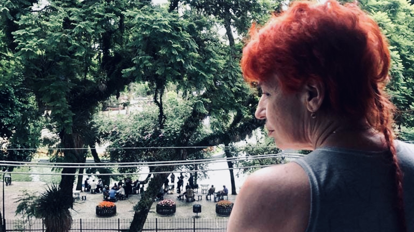 Maria Aires lança seu primeiro livro na Arte e Letra
