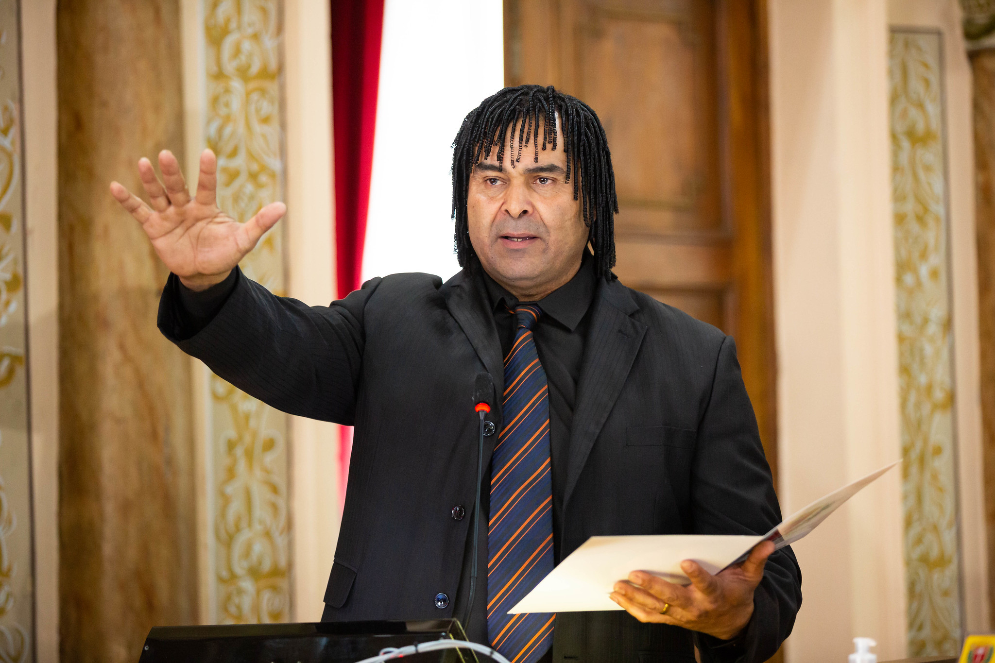 Mestre Pop (PSD)