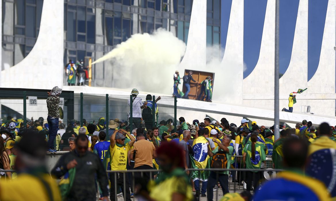 Dois paranaenses começam a ser julgados pelo STF nos crimes do 8 de janeiro