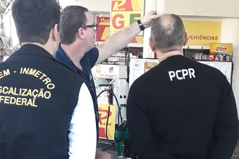 Polícia Civil interdita duas bombas de postos de combustível de Curitiba