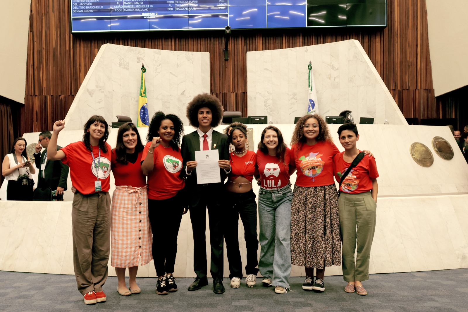 Renato Freitas apresenta PL para garantir saúde íntima de presas