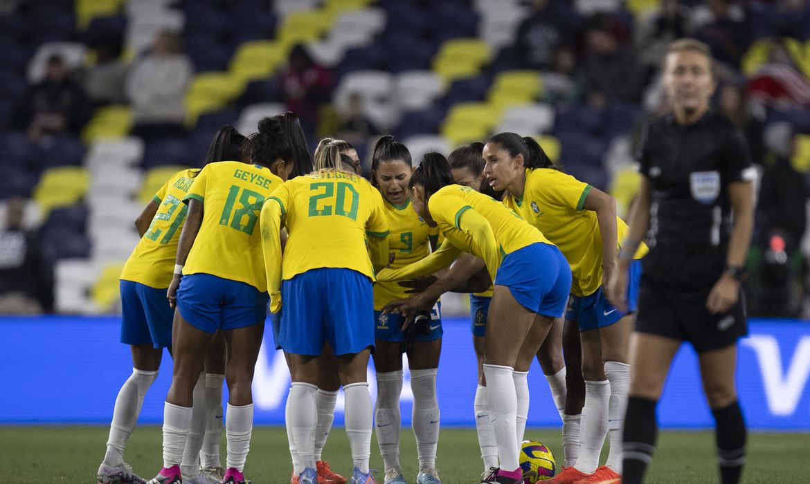 Governo do Estado terá alteração no expediente em jogos da Seleção