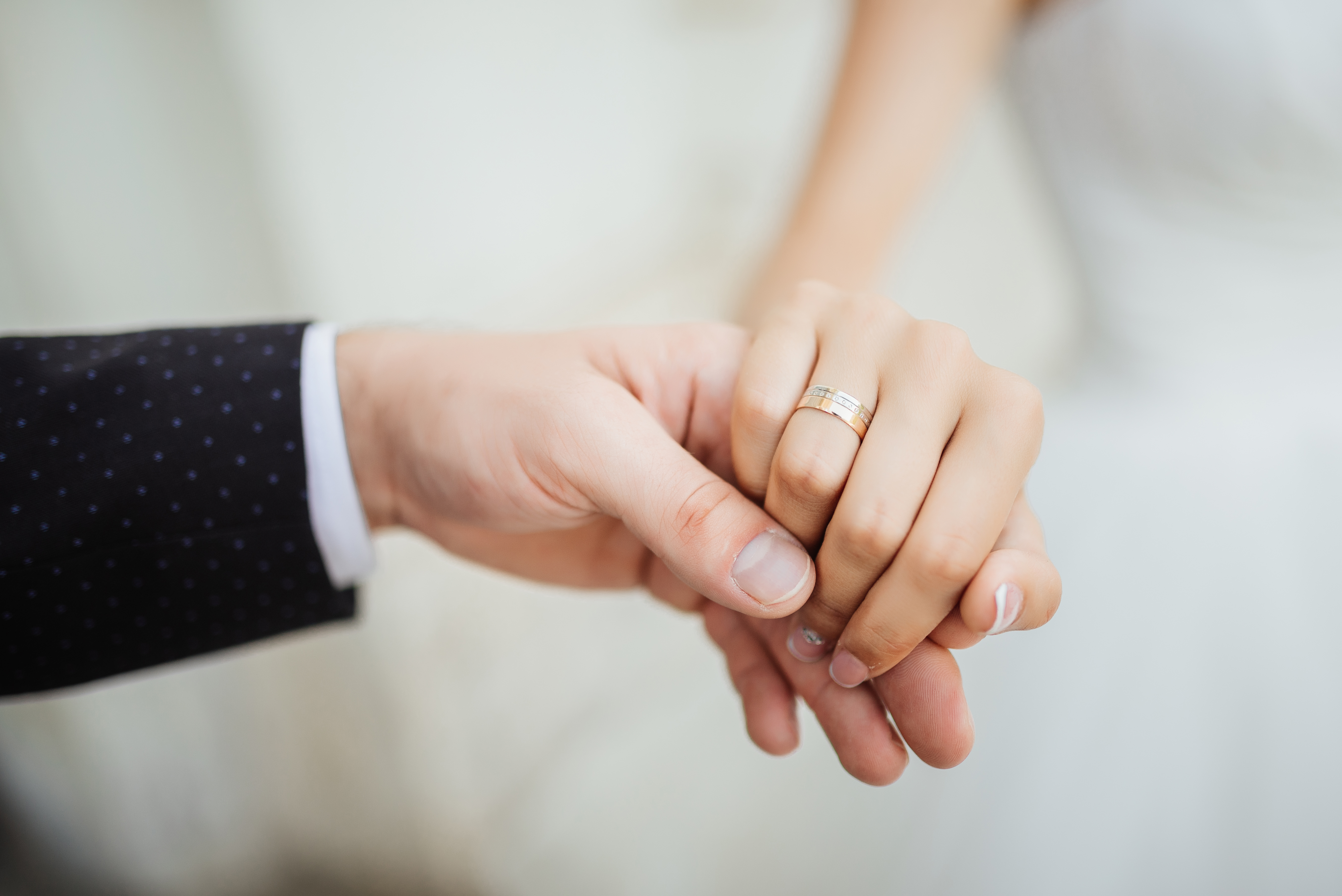 Homens casam com menores de idade muito mais do que as mulheres